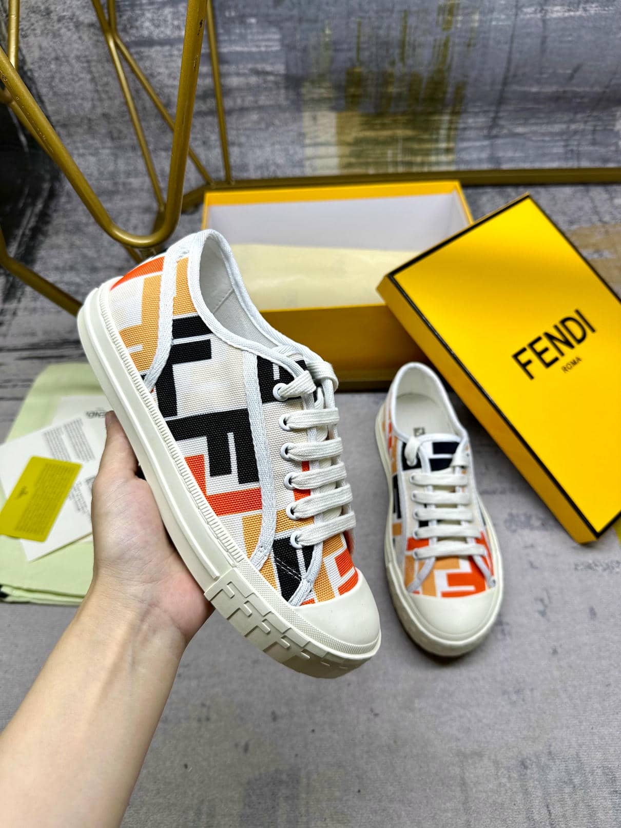 Fendi Sneaker-29
